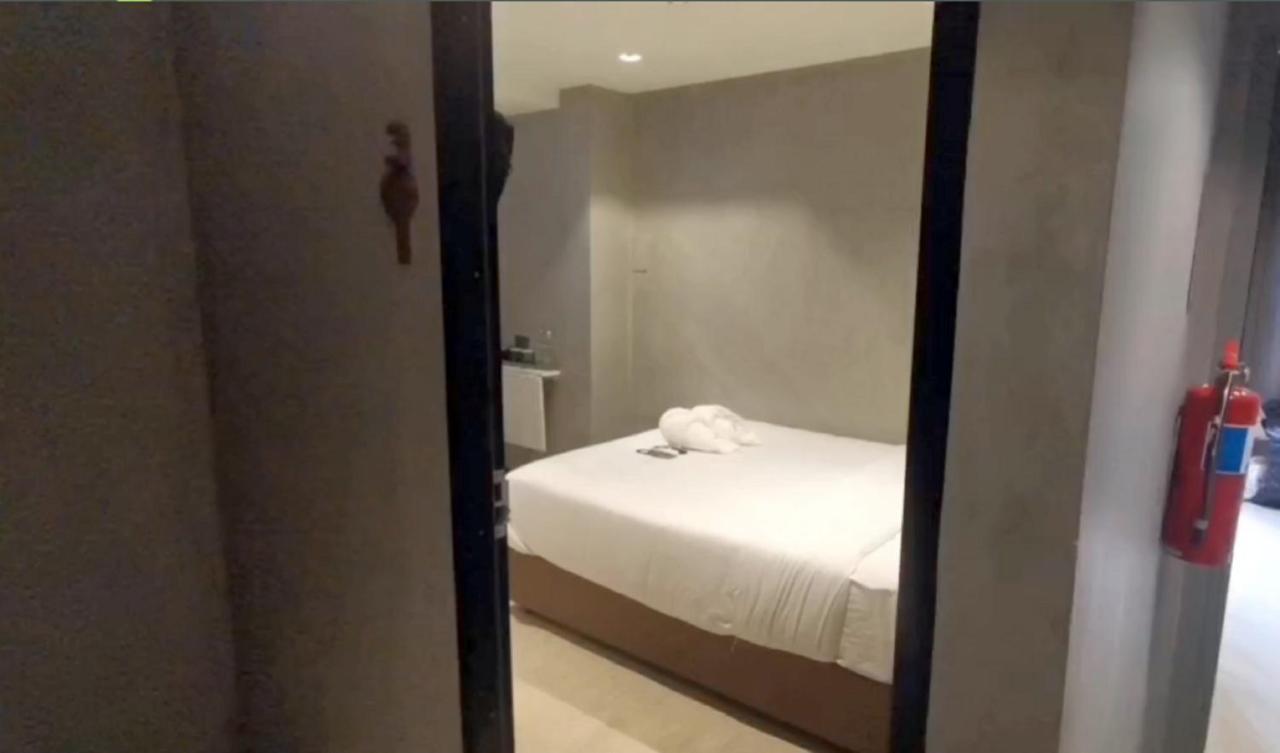 Narawad Boutique Hotel Bangkok Exterior photo